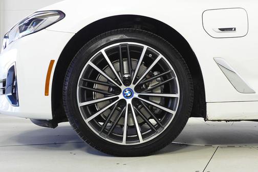 2023 BMW 530e Base
