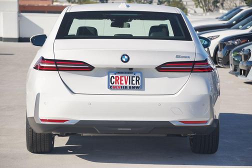 2026 BMW 530 530i