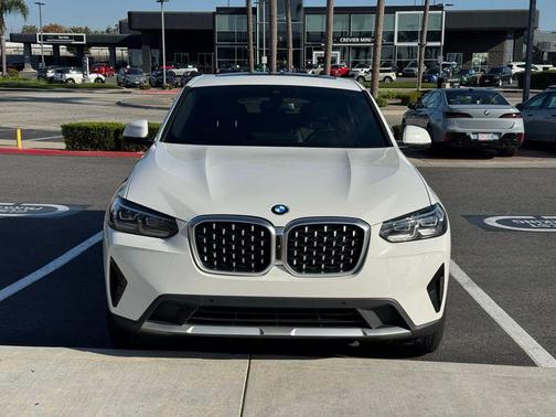 2022 BMW X4 xDrive30i