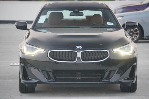 2025 BMW 230 i
