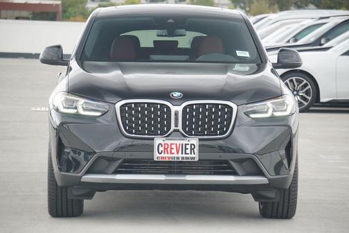2025 BMW X4 xDrive30i