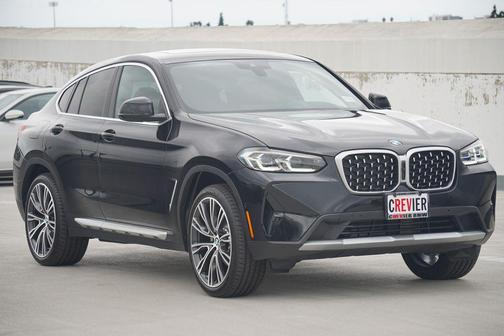 2025 BMW X4 xDrive30i