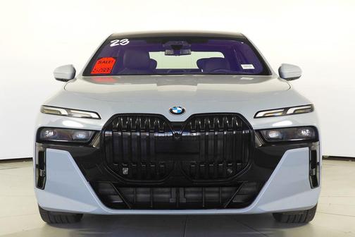 2023 BMW 740 i