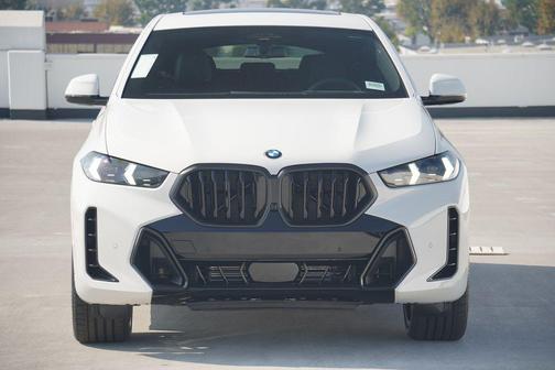 2026 BMW X6 xDrive40i