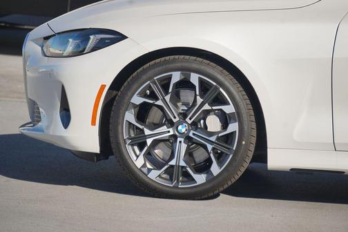 2025 BMW 430 i