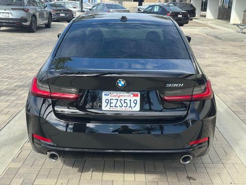 2023 BMW 330 330i