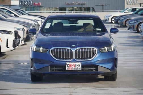 2025 BMW 530 530i