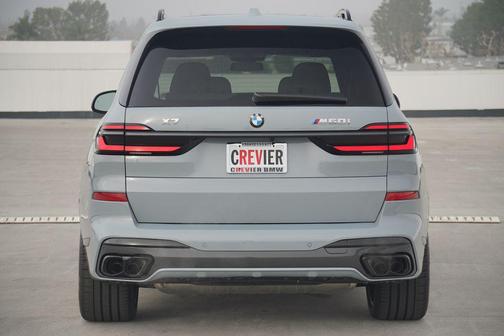 2026 BMW X7 M60i