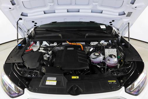 2024 Audi Q5 e 55 S line Premium Plus