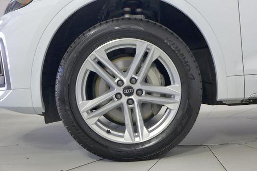 2024 Audi Q5 e 55 S line Premium Plus