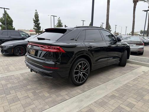 2023 Audi Q8 55 Premium Plus