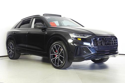 2023 Audi Q8 55 Premium Plus