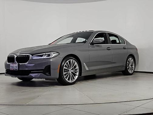 2022 BMW 530 i