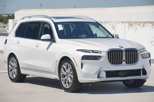 2026 BMW X7 xDrive40i