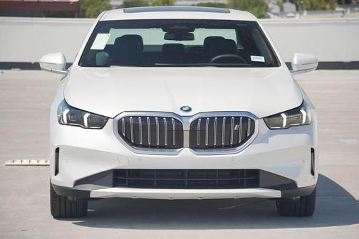 2026 BMW i5 eDrive40