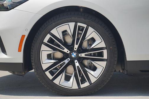 2026 BMW i5 eDrive40
