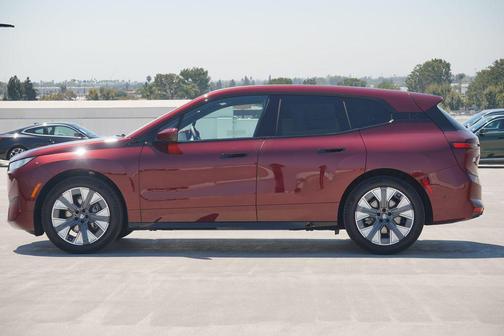 2026 BMW iX xDrive45