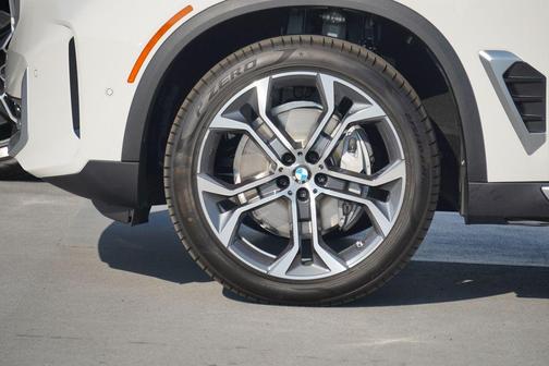 2025 BMW X5 sDrive40i