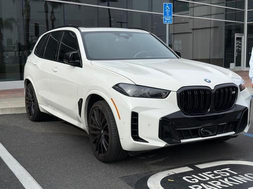 2025 BMW X5 M60i