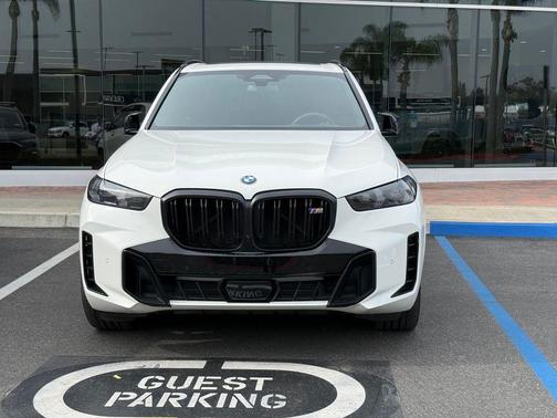 2025 BMW X5 M60i