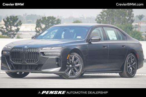 2025 BMW 750e i xDrive