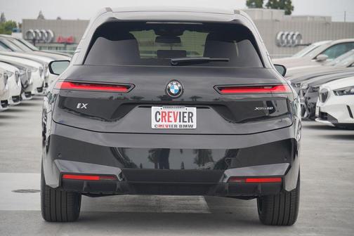 2026 BMW iX xDrive60