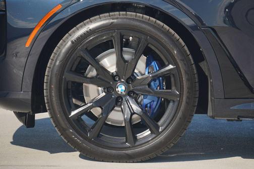 2026 BMW X7 M60i