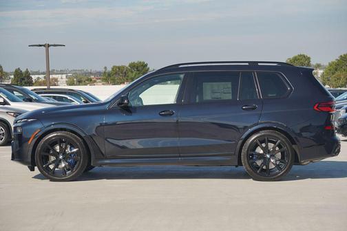 2026 BMW X7 M60i