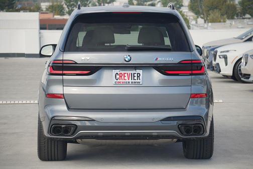 2026 BMW X7 M60i