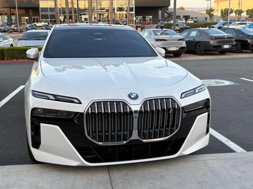 2025 BMW i7 eDrive50