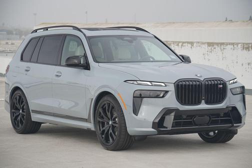 2026 BMW X7 M60i