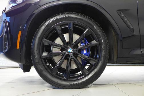 2023 BMW X3 M40i