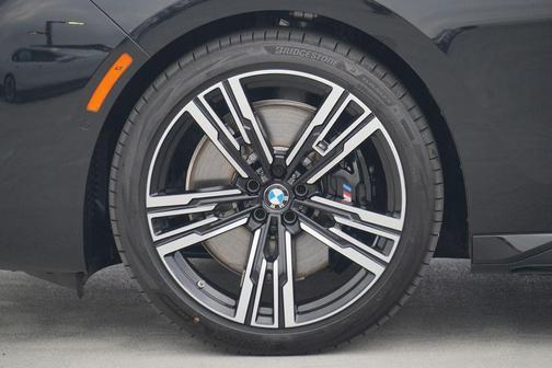 2026 BMW 740 i