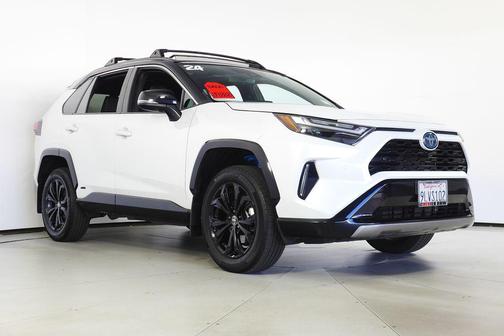 2024 Toyota RAV4 Hybrid SE