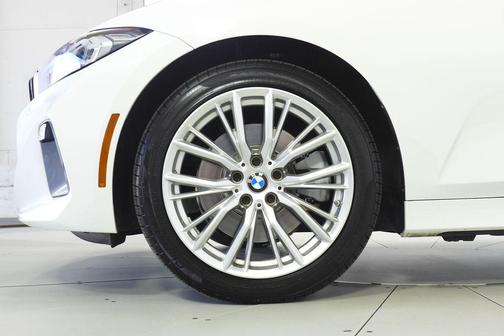 2023 BMW 330 330i