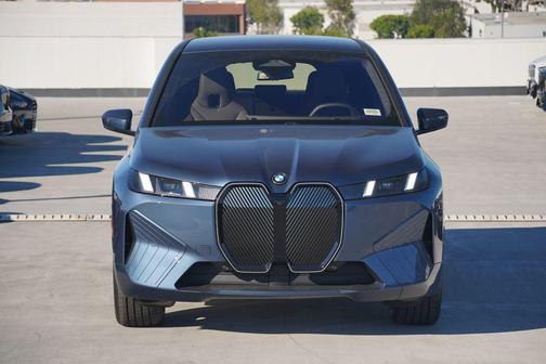 2026 BMW iX xDrive45