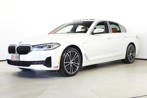2022 BMW 530e Base