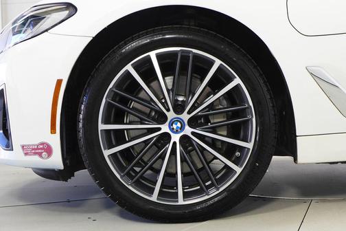2022 BMW 530e Base