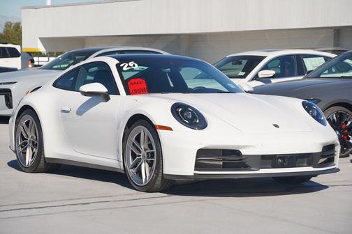 2025 Porsche 911 Carrera