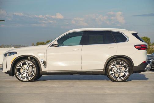 2026 BMW X5 PHEV xDrive50e