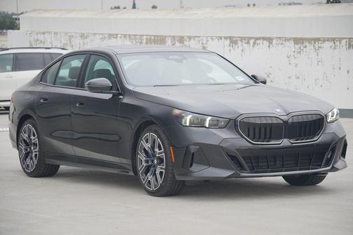 2026 BMW 540 i xDrive