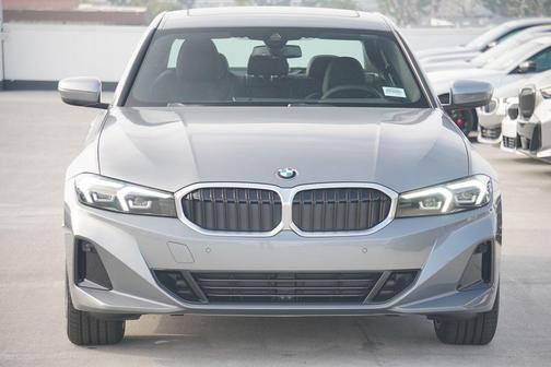 2026 BMW 330 330i