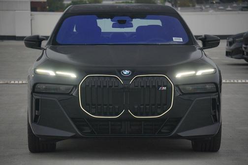 2026 BMW i7 M70