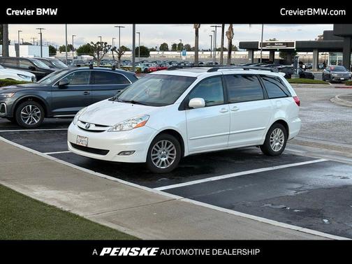 2010 Toyota Sienna XLE