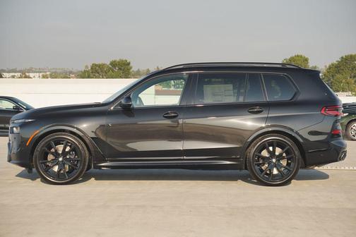 2026 BMW X7 M60i