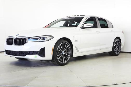 2023 BMW 530e 