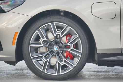 2026 BMW 550e xDrive