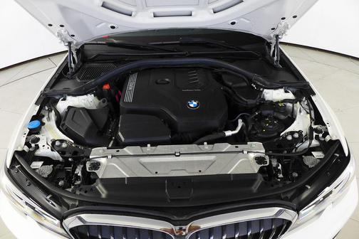 2022 BMW 330 330i