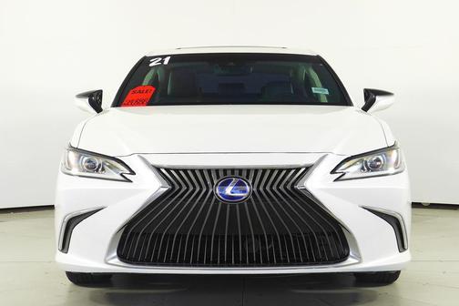2021 Lexus ES 300h Base