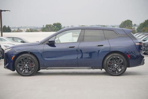 2026 BMW iX xDrive60